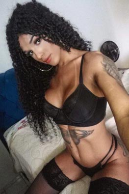 Acompanhante ninfeta Marcelle Brito